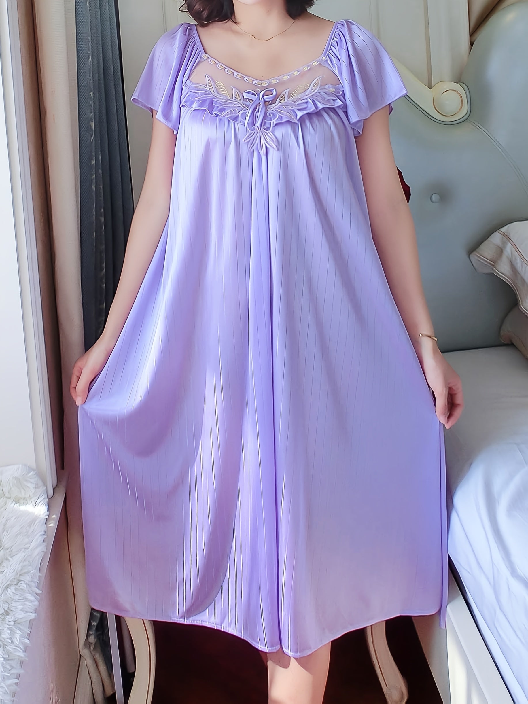 Cross-Border Sexy Women'S Nightgown Made of Lace, Plus Size, Solid Color Floral Sleepwear, Thin Short-Sleeve Lace Dress.