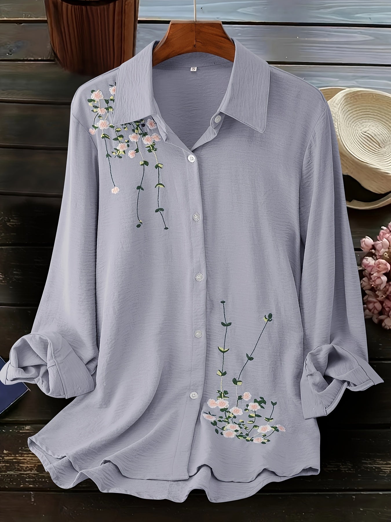 Large Size Women's Fashion Embroidered Blouse