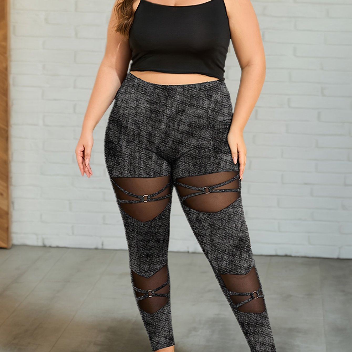 Elegant Plus-Size Knitted Leggings with a Mesh Pocket And Ring Buckle Design.