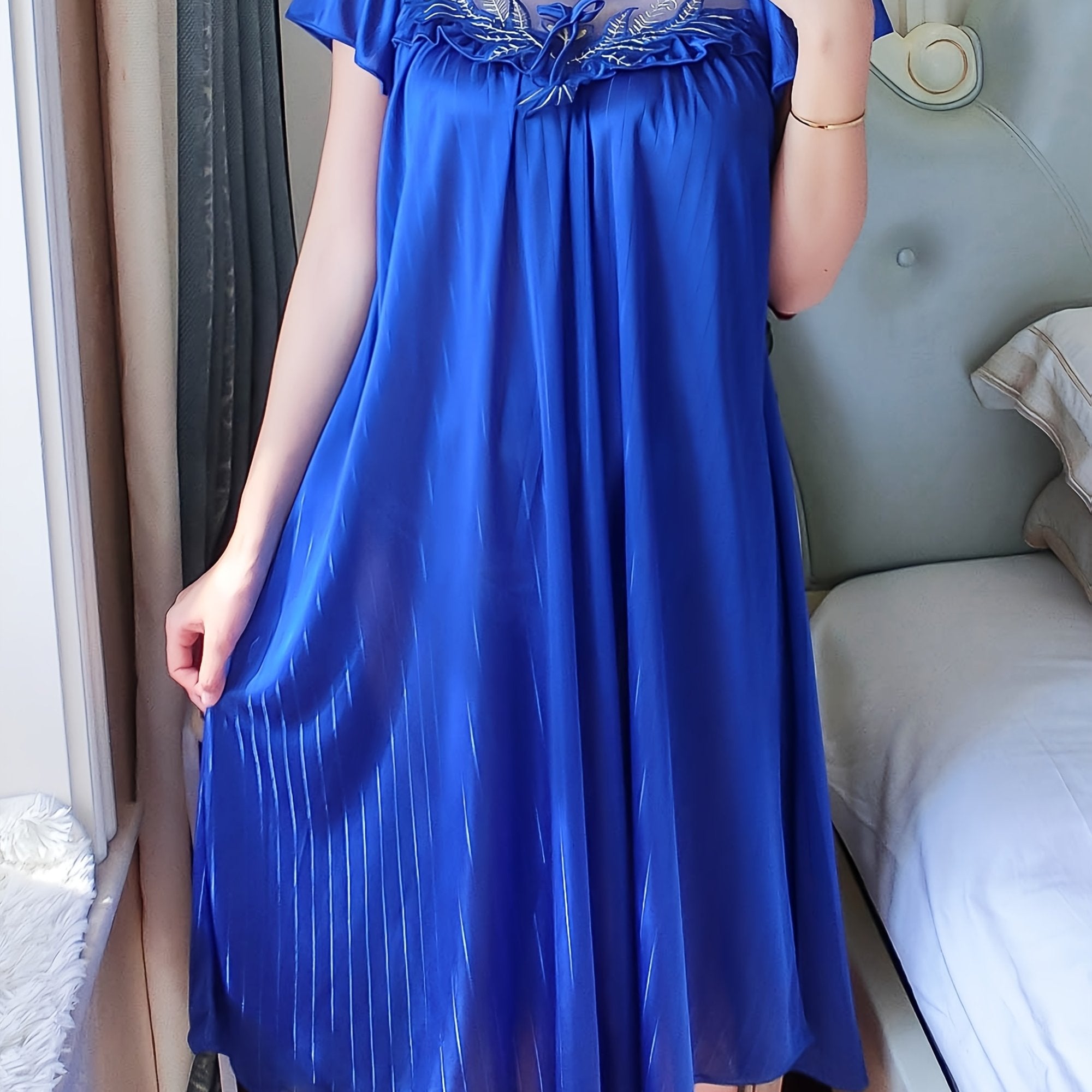 Cross-Border Sexy Women'S Nightgown Made of Lace, Plus Size, Solid Color Floral Sleepwear, Thin Short-Sleeve Lace Dress.