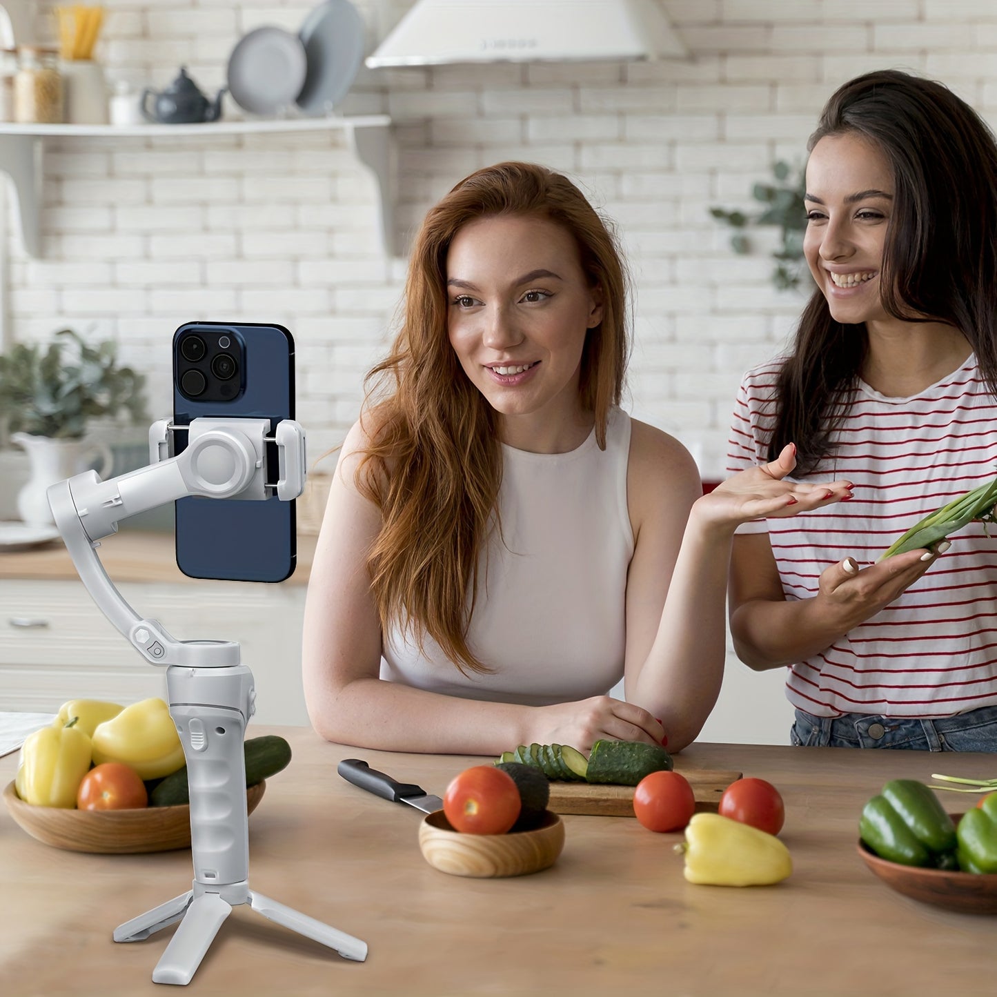 New three-axis PTZ stabilizer Intelligent anti-shake face recognition