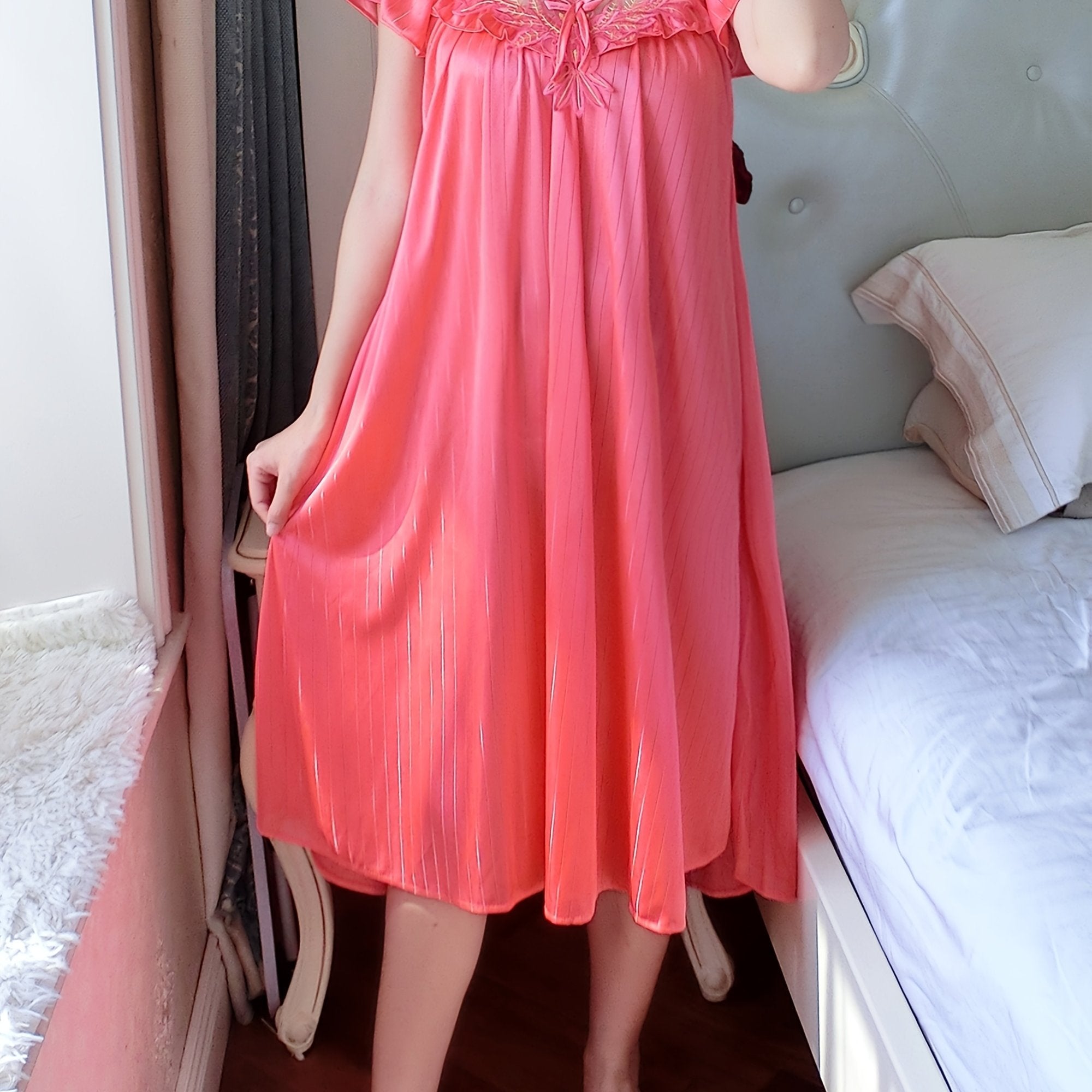 Cross-Border Sexy Women'S Nightgown Made of Lace, Plus Size, Solid Color Floral Sleepwear, Thin Short-Sleeve Lace Dress.