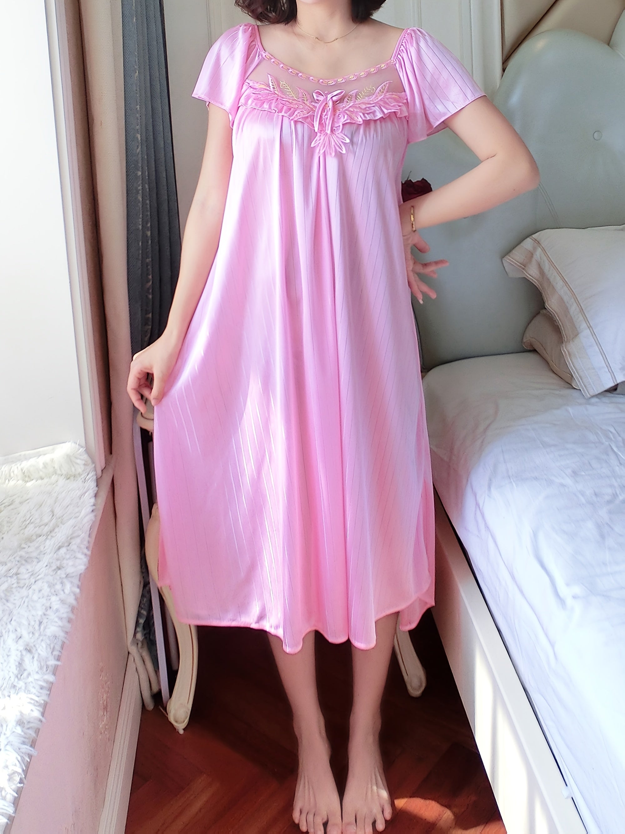 Cross-Border Sexy Women'S Nightgown Made of Lace, Plus Size, Solid Color Floral Sleepwear, Thin Short-Sleeve Lace Dress.