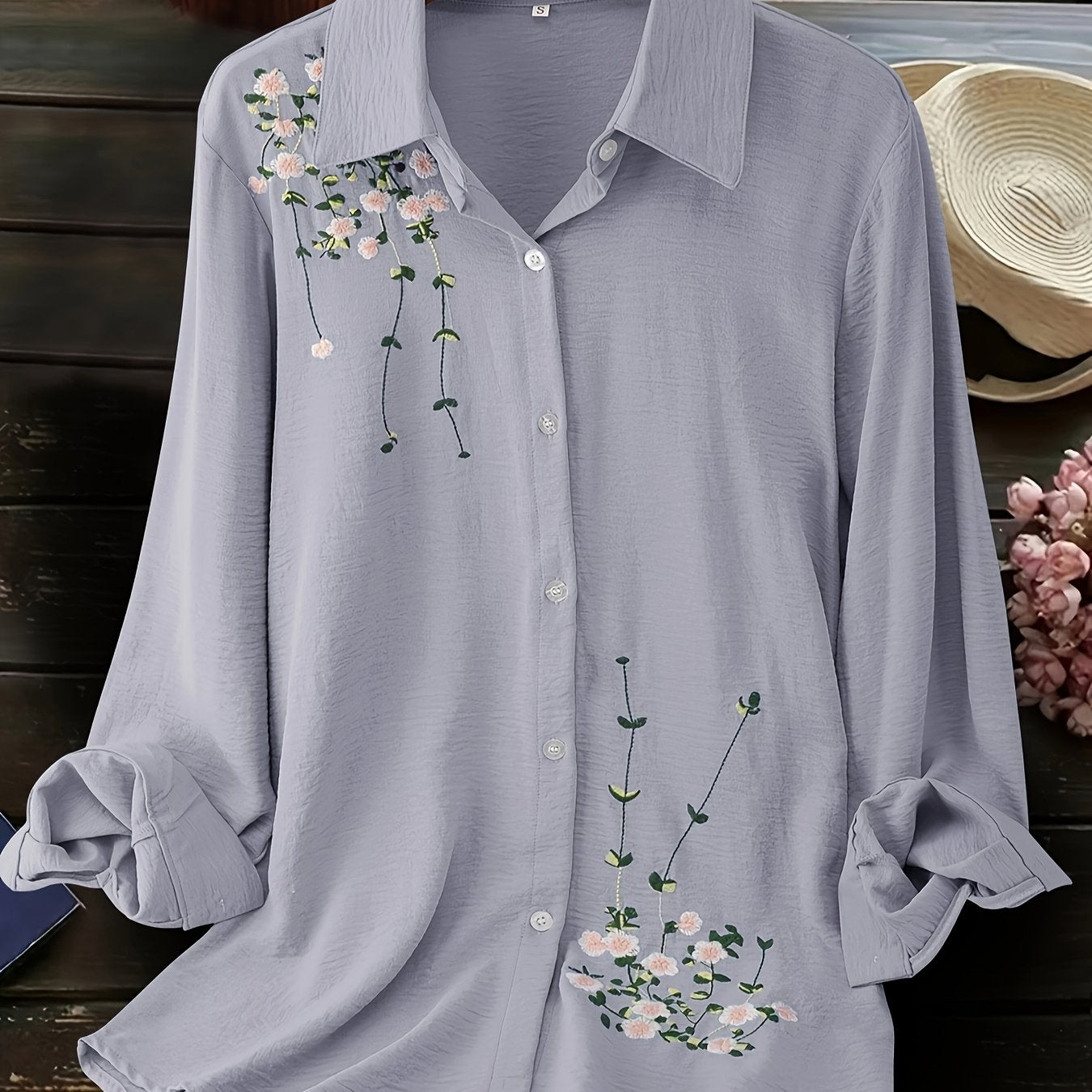 Large Size Women's Fashion Embroidered Blouse