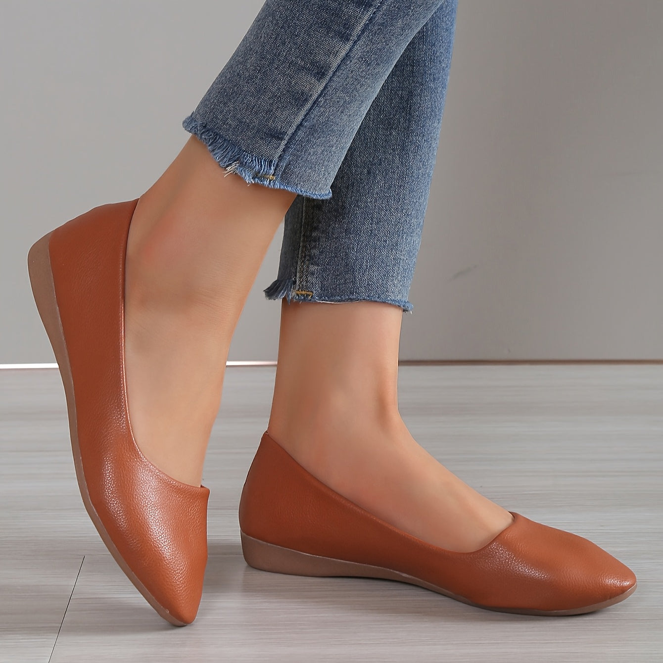 Lightweight Casual Women's Slip-On Flats