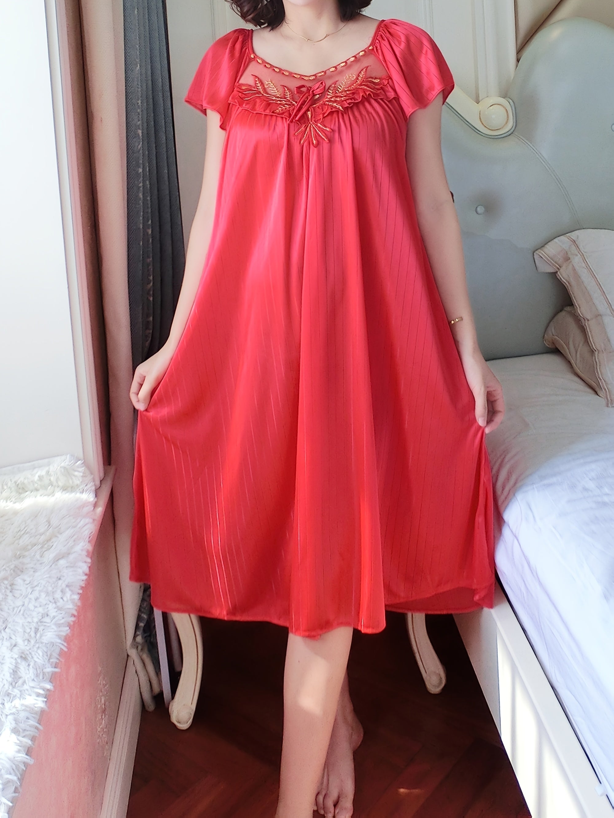 Cross-Border Sexy Women'S Nightgown Made of Lace, Plus Size, Solid Color Floral Sleepwear, Thin Short-Sleeve Lace Dress.