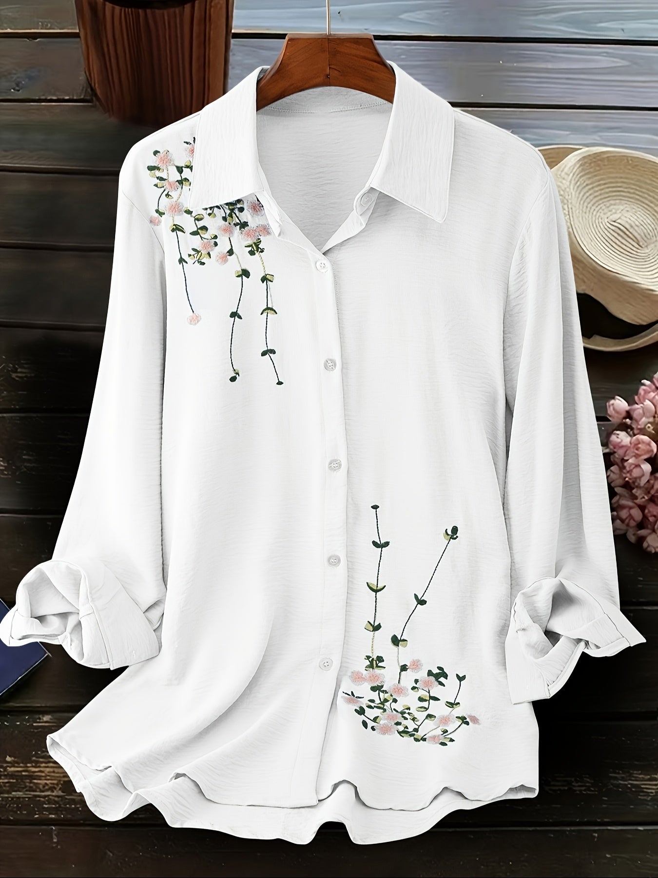 Large Size Women's Fashion Embroidered Blouse