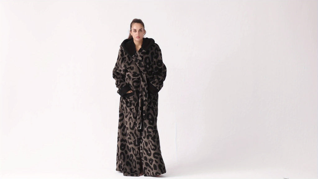 Leopard Print Series - Women's Autumn and Winter - Long Sleeve Hooded Bathrobe