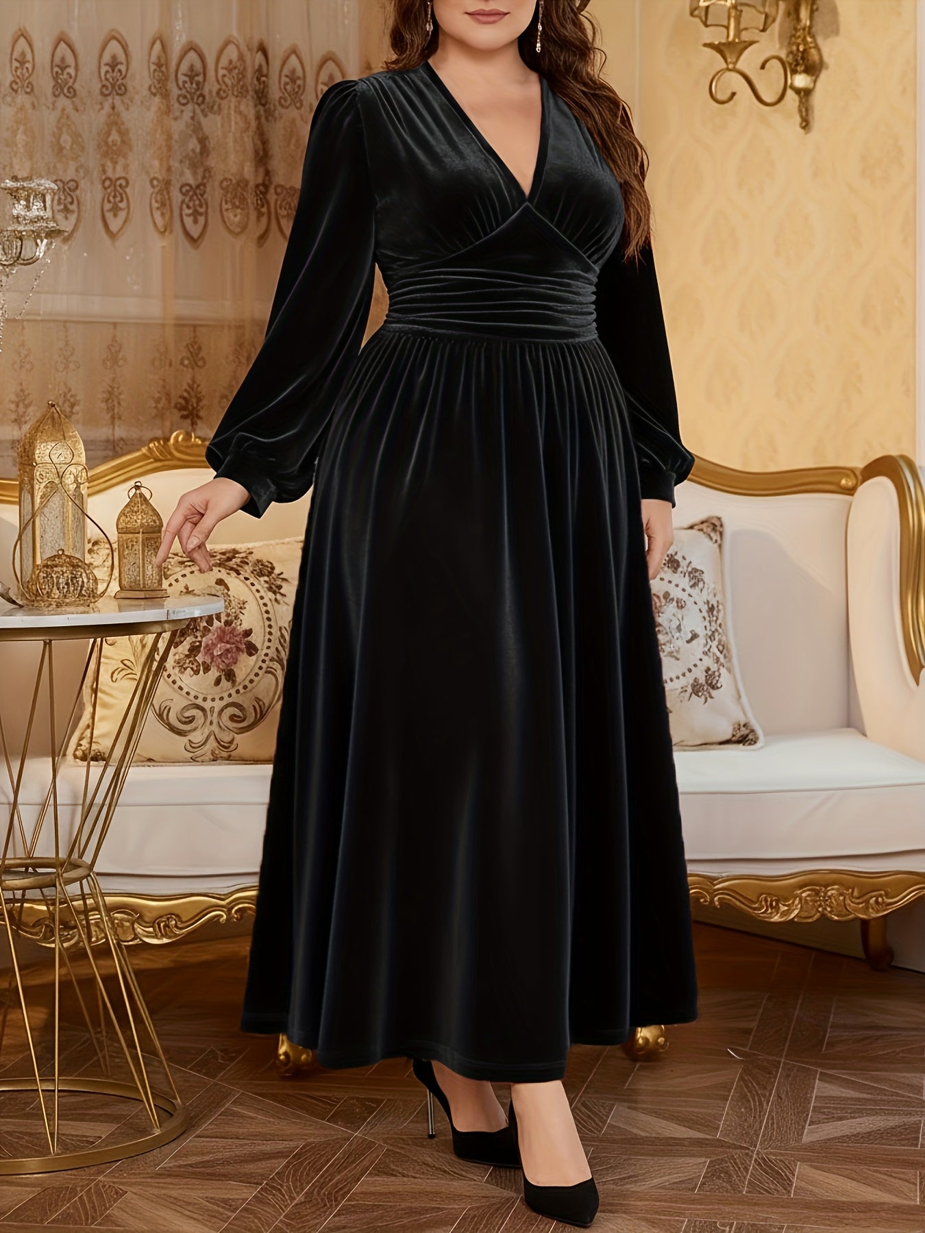 Women's Elegant Plus-Size Casual Velvet Dress for Christmas, Autumn, And Winter Warmth, Romantic Everyday Wear