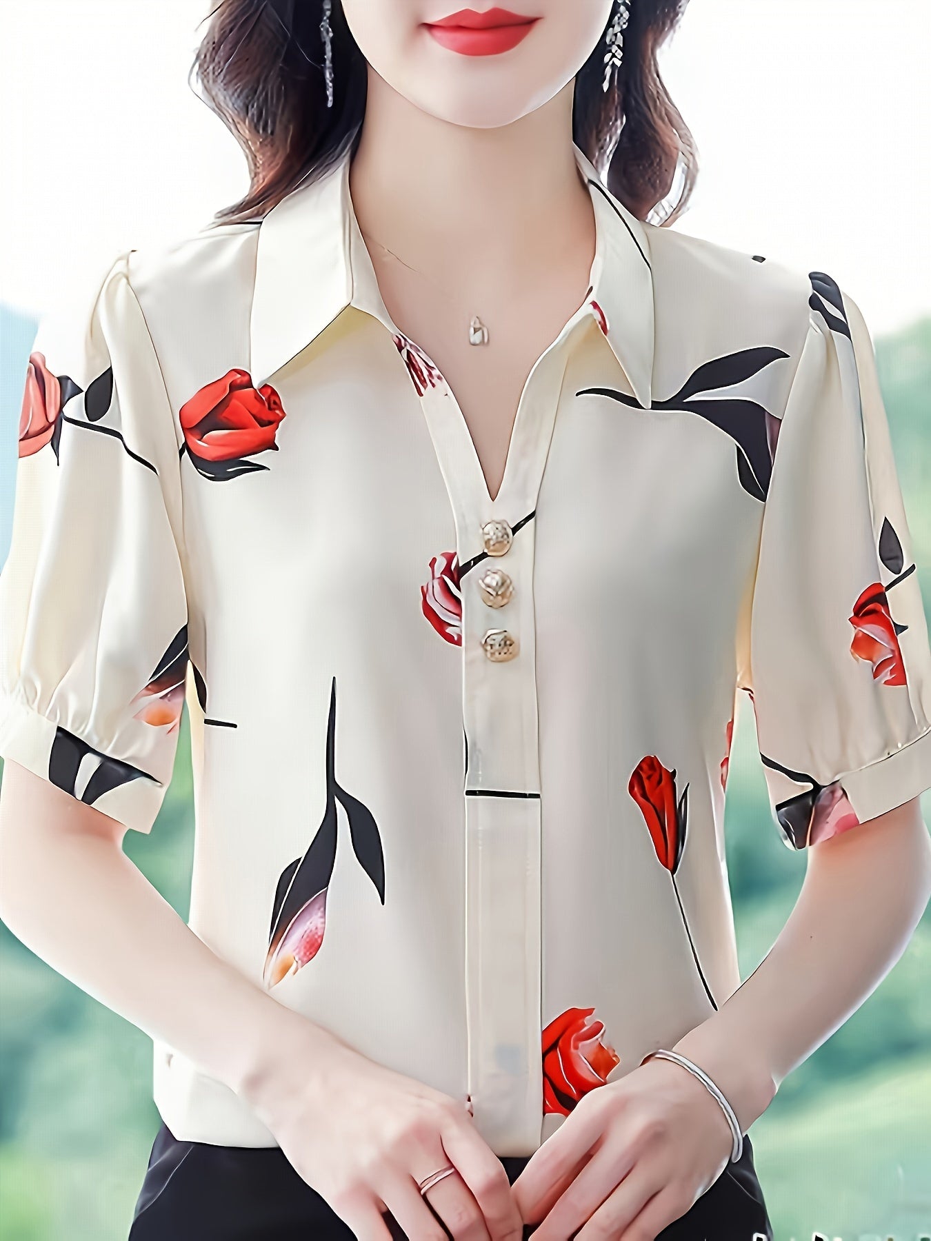 Floral Print V-Neck Short-Sleeved Women's Blouse