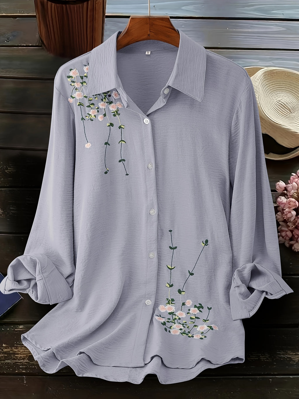 Large Size Women's Fashion Embroidered Blouse