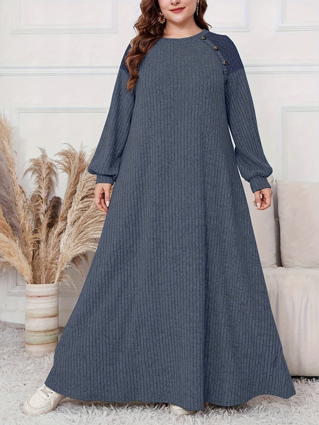 Women's Plus Size Elegant Maxi Dress - Long Sleeve Round Neck