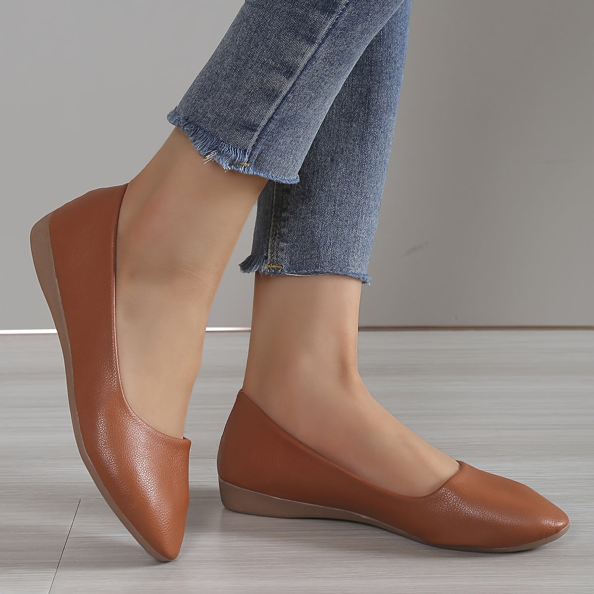 Lightweight Casual Women's Slip-On Flats