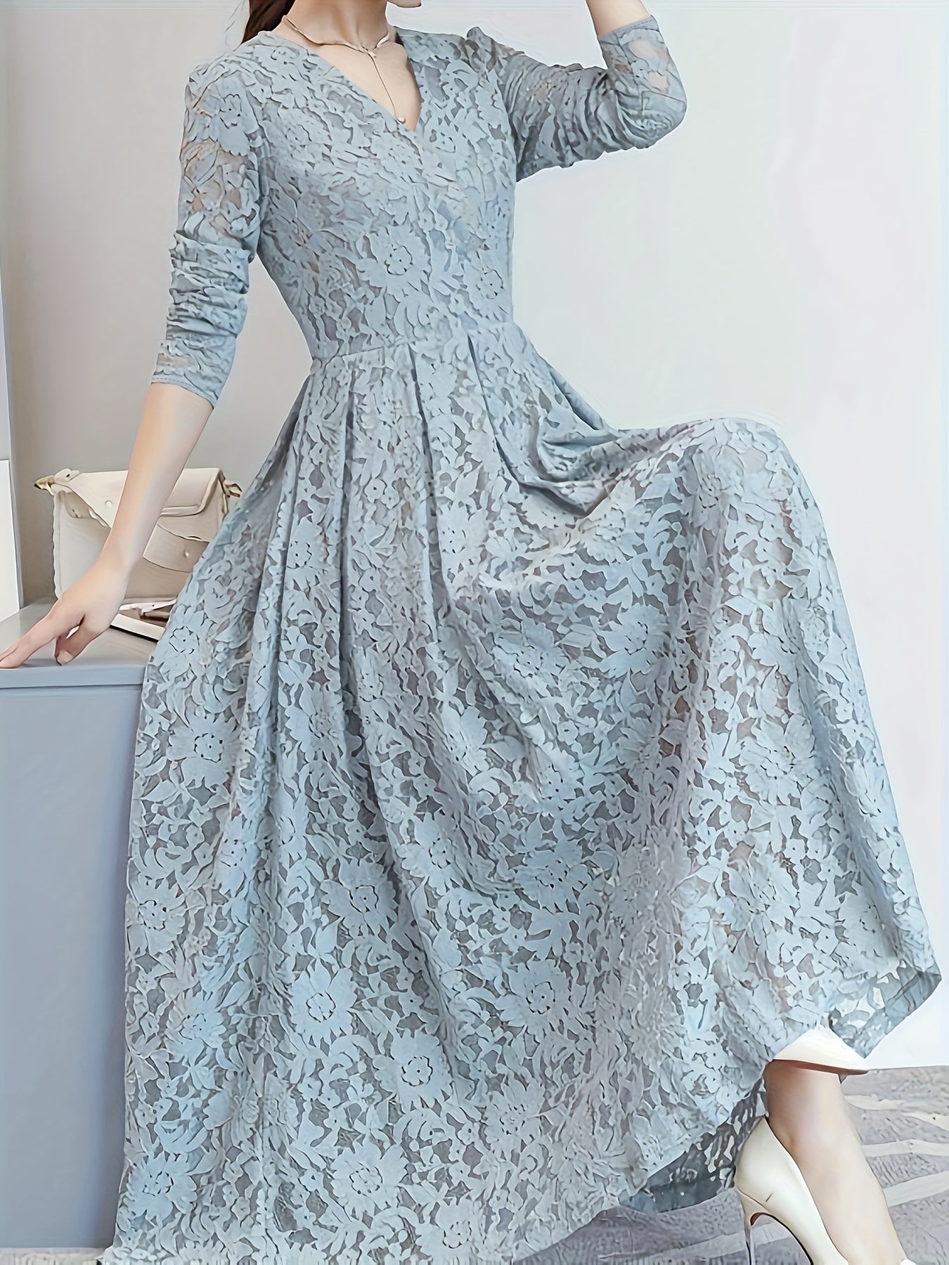 Women's Elegant Lace Panel V-Neck Dress with Zipper Back, Slim-Fit Bodice & Flowy Skirt