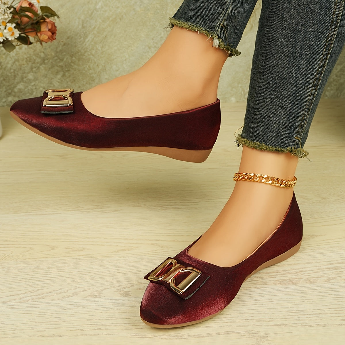 Comfortable Elegant Women's Red Slip-On Flats