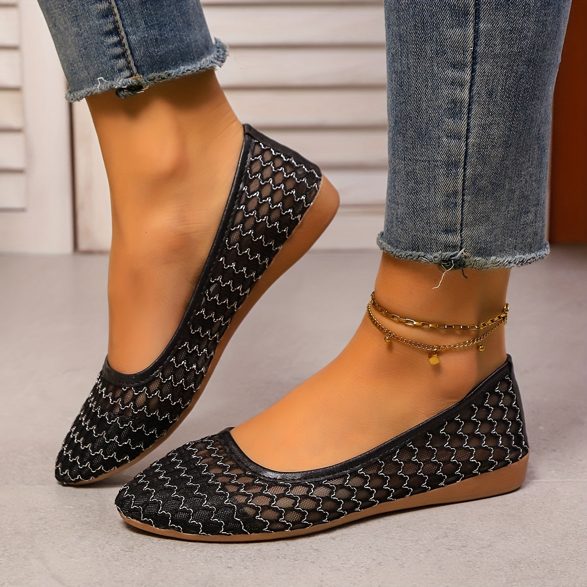 [Elegant Ballet Shoes] Elegant Women's Ballet Shoes | Floral Pattern Slip-On Pointed Toe Sole, Breathable Comfortable Flat Shoes, Low-cut Black and White