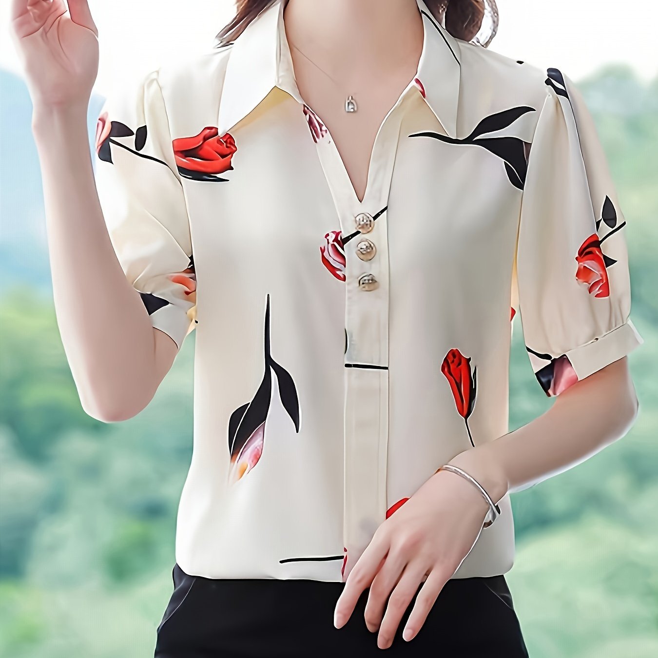 Floral Print V-Neck Short-Sleeved Women's Blouse