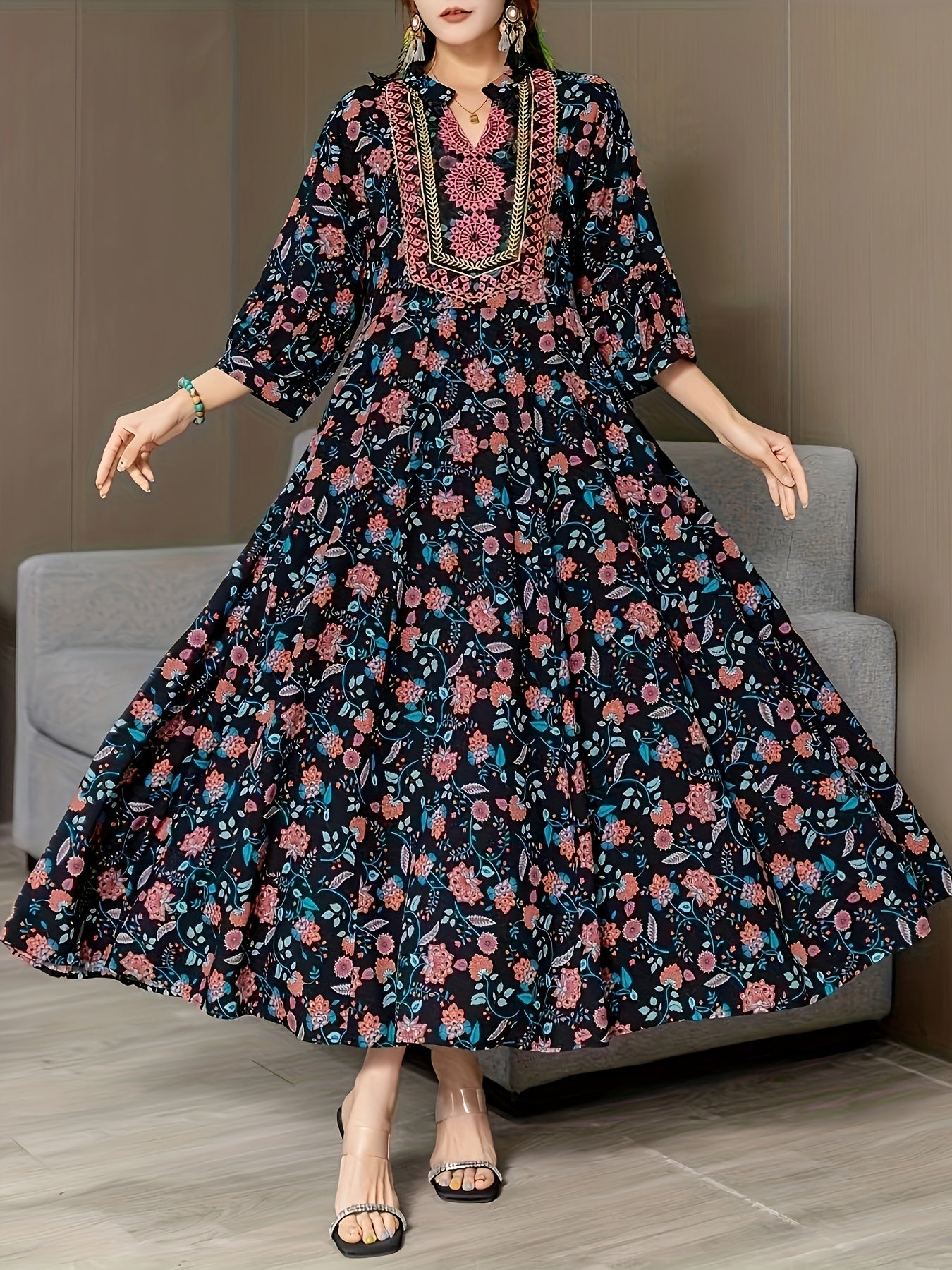 Middle Eastern Style Polyester Blend Elegant V-Neck Embroidered Dress with Belt