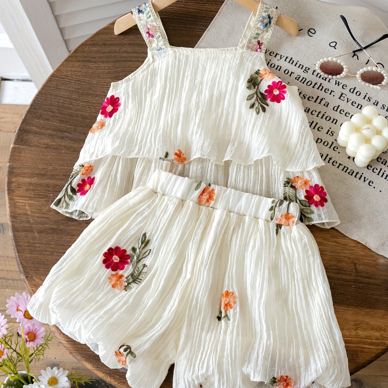 Floral Embroidery 2pcs Fashion Girls' Set with Golden Cord Lace