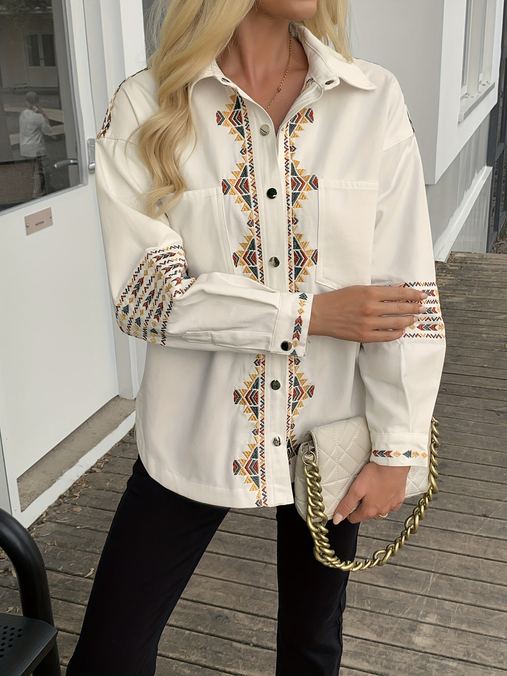 Women's Spring And Autumn Ethnic Style Printed Shirt with a Fashionable Front Placket