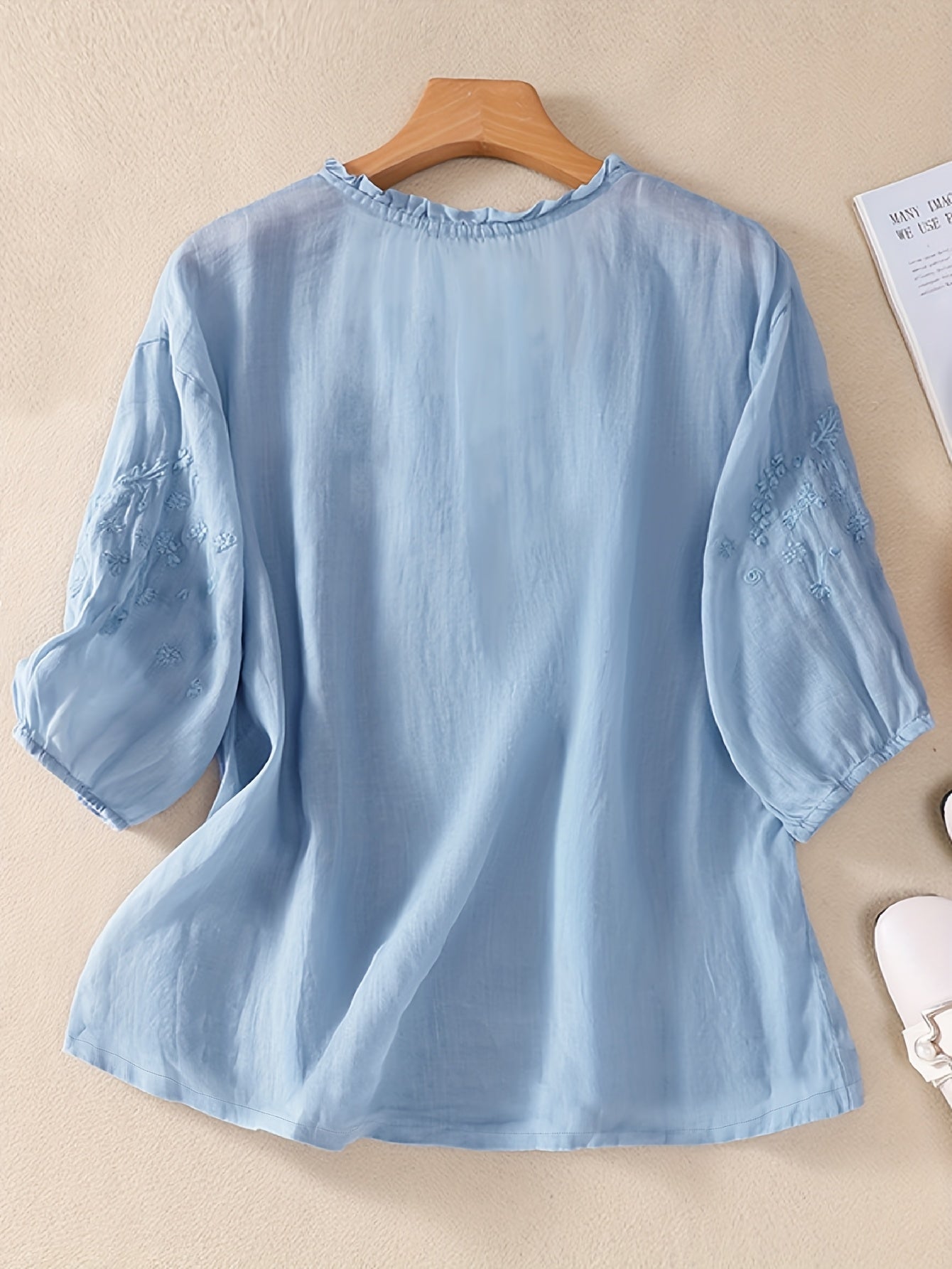 Women's Spring/Summer Embroidered Loose Fit Retro Mid-Sleeve Blouse