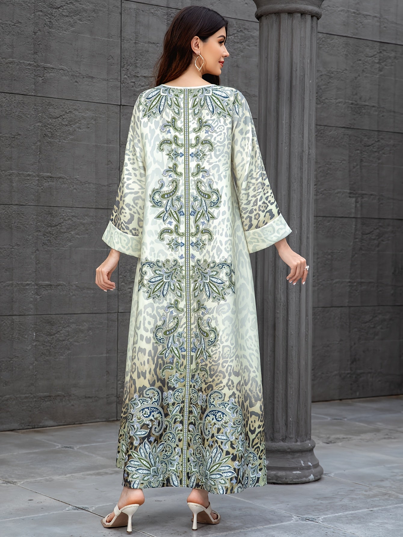 Long robe for Women, Middle East Fashion
