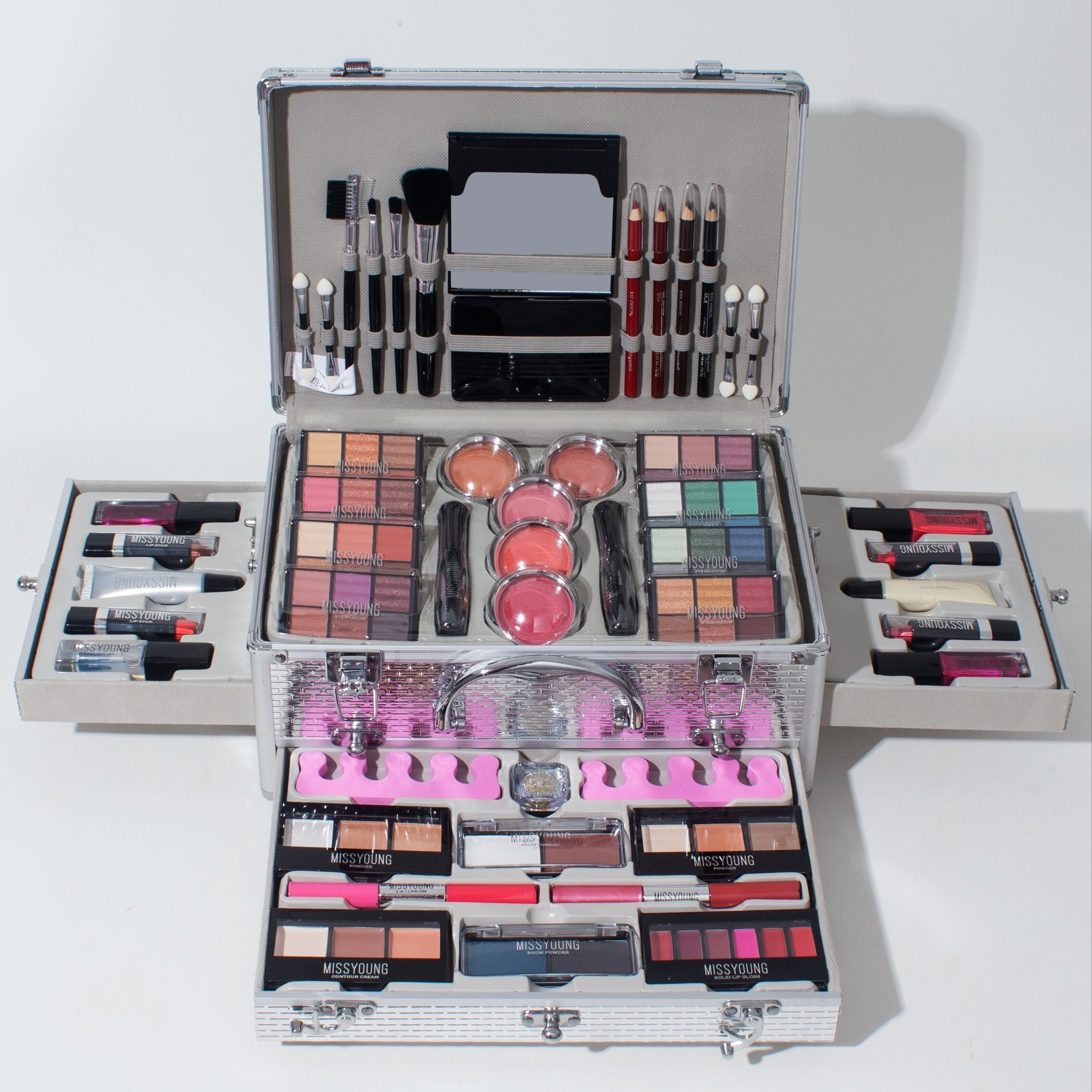 106pcs Luxury Makeup Kit Set