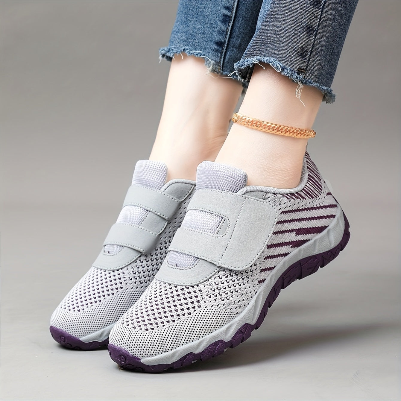 Women's Versatile Two-Color Striped Sports Shoes