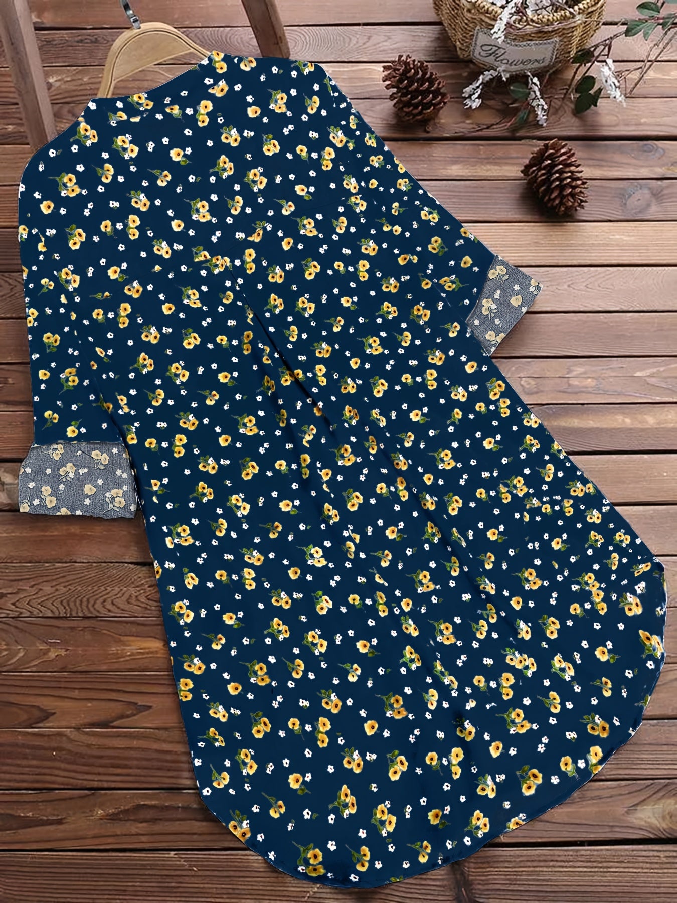 Floral Print Women's Blouse, Long Sleeve Round Neck