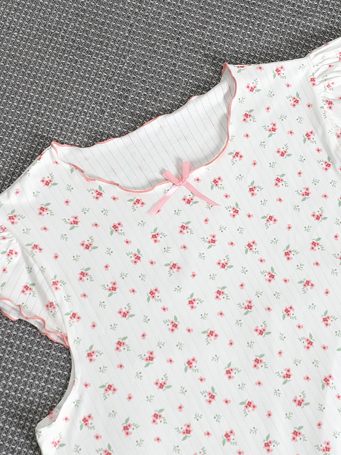 Women's Plus Size Floral Print Nightgown - Elegant Ruffled Short Sleeve Sleep Dress with Round Neck, Soft Breathable Fabric, Machine