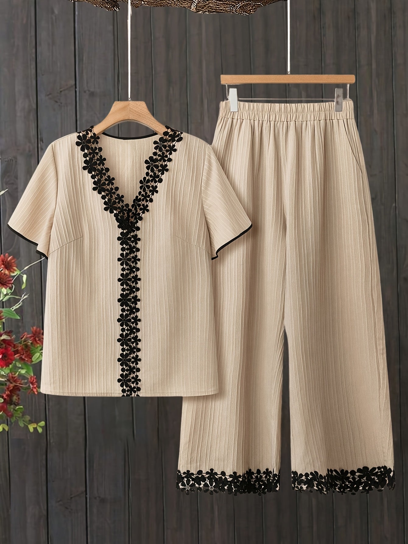 Spring/Summer New Texture Striped Patchwork Lace Solid Color V-neck Short Sleeve Straight Pants