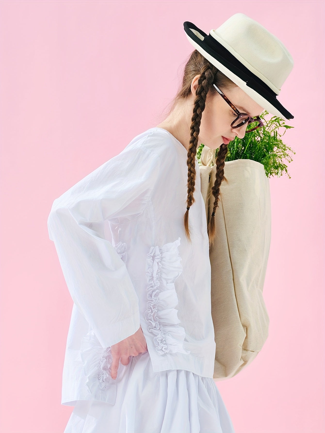 Women'S Elegant Blouse - Long Sleeve Shirt with Ruffled Hem