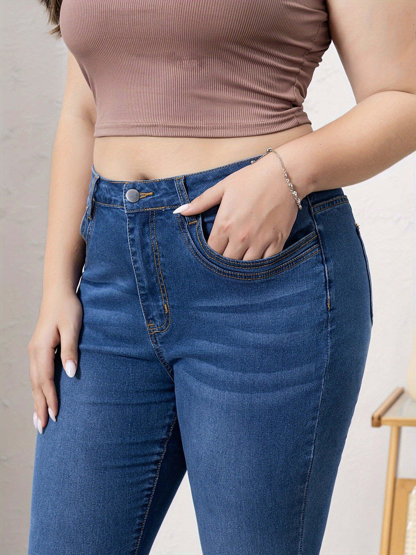 Latest Fashion, Women's Jeans
