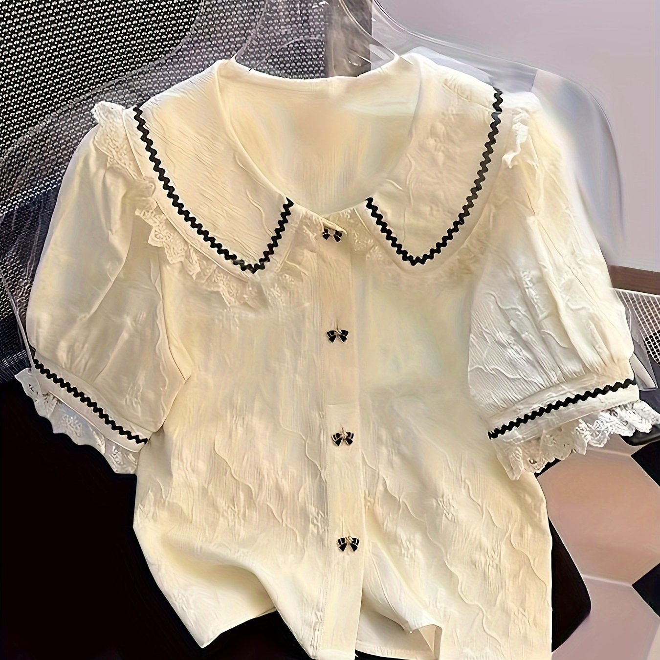 Women's Elegant Lace-Trimmed Short Blouse with Floral Pattern
