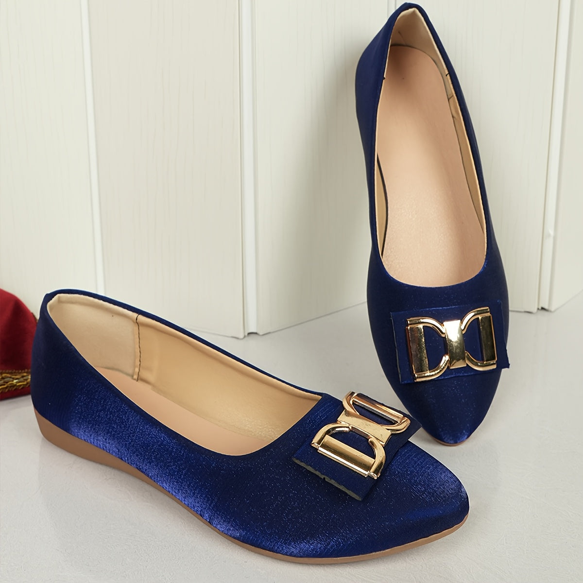 Comfortable Elegant Women's Red Slip-On Flats