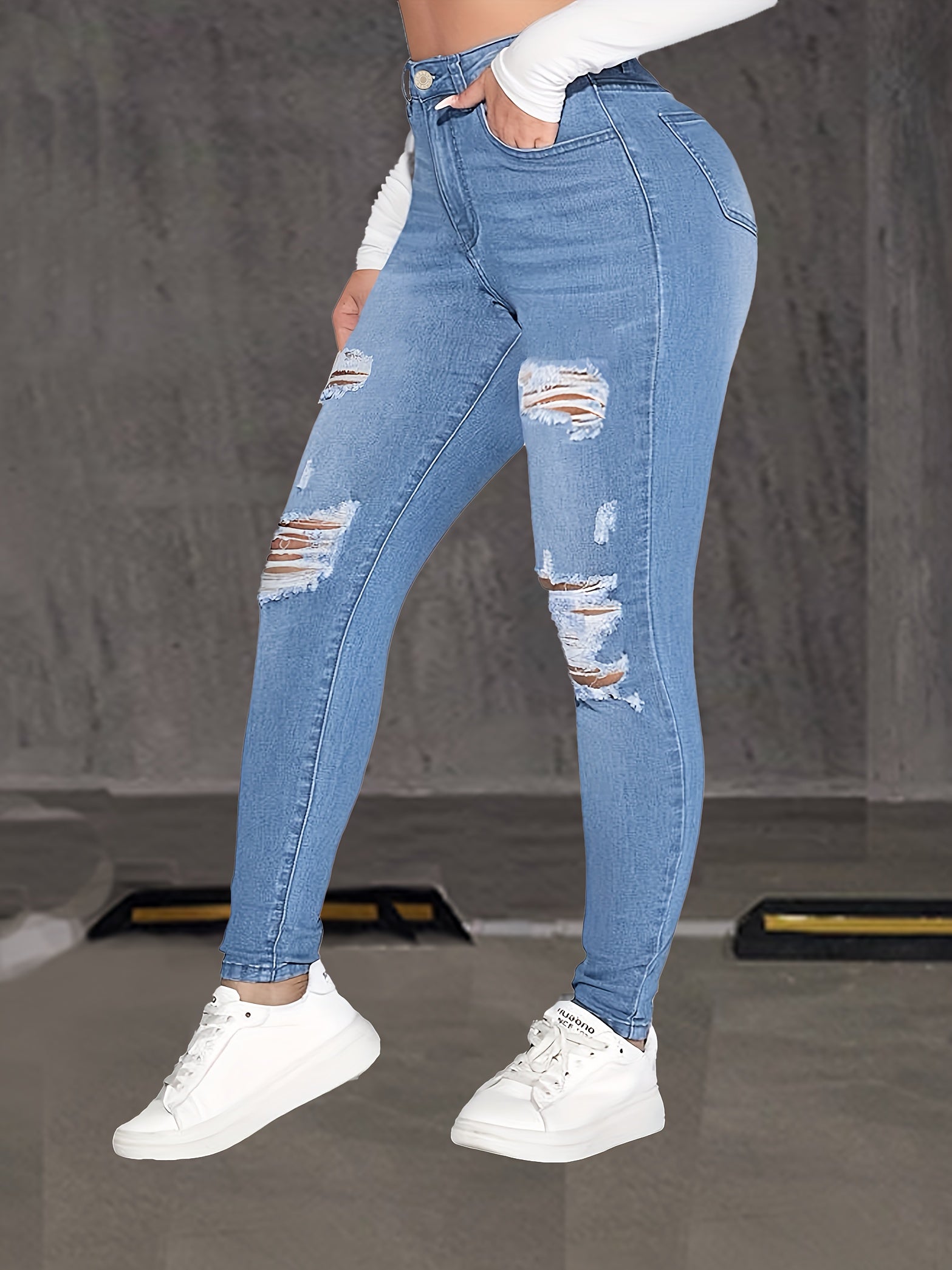 Women's Plus Size Light Blue Distressed Stretch Skinny Jeans - High-Waisted, Button Closure
