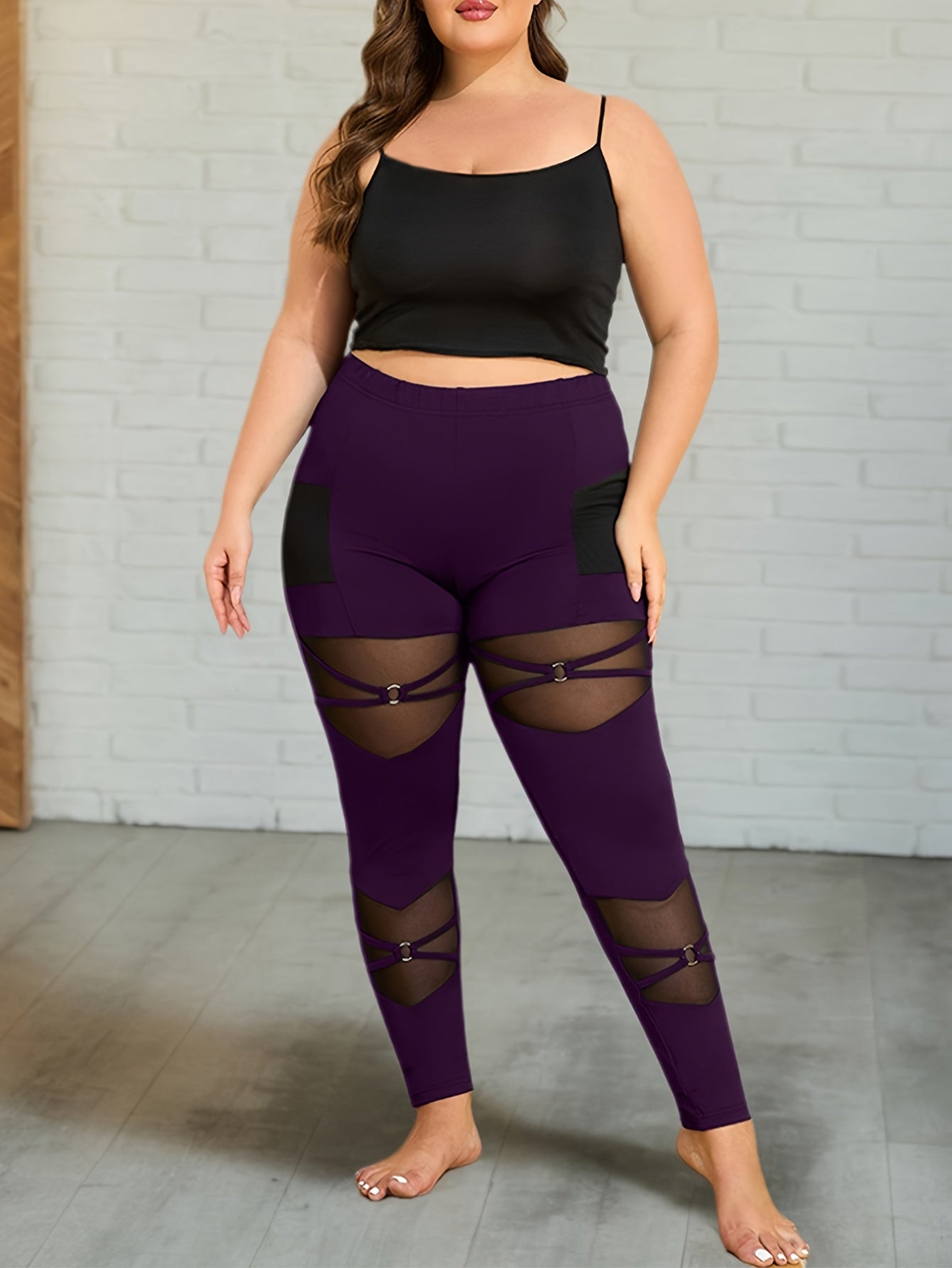 Elegant Plus-Size Knitted Leggings with a Mesh Pocket And Ring Buckle Design.