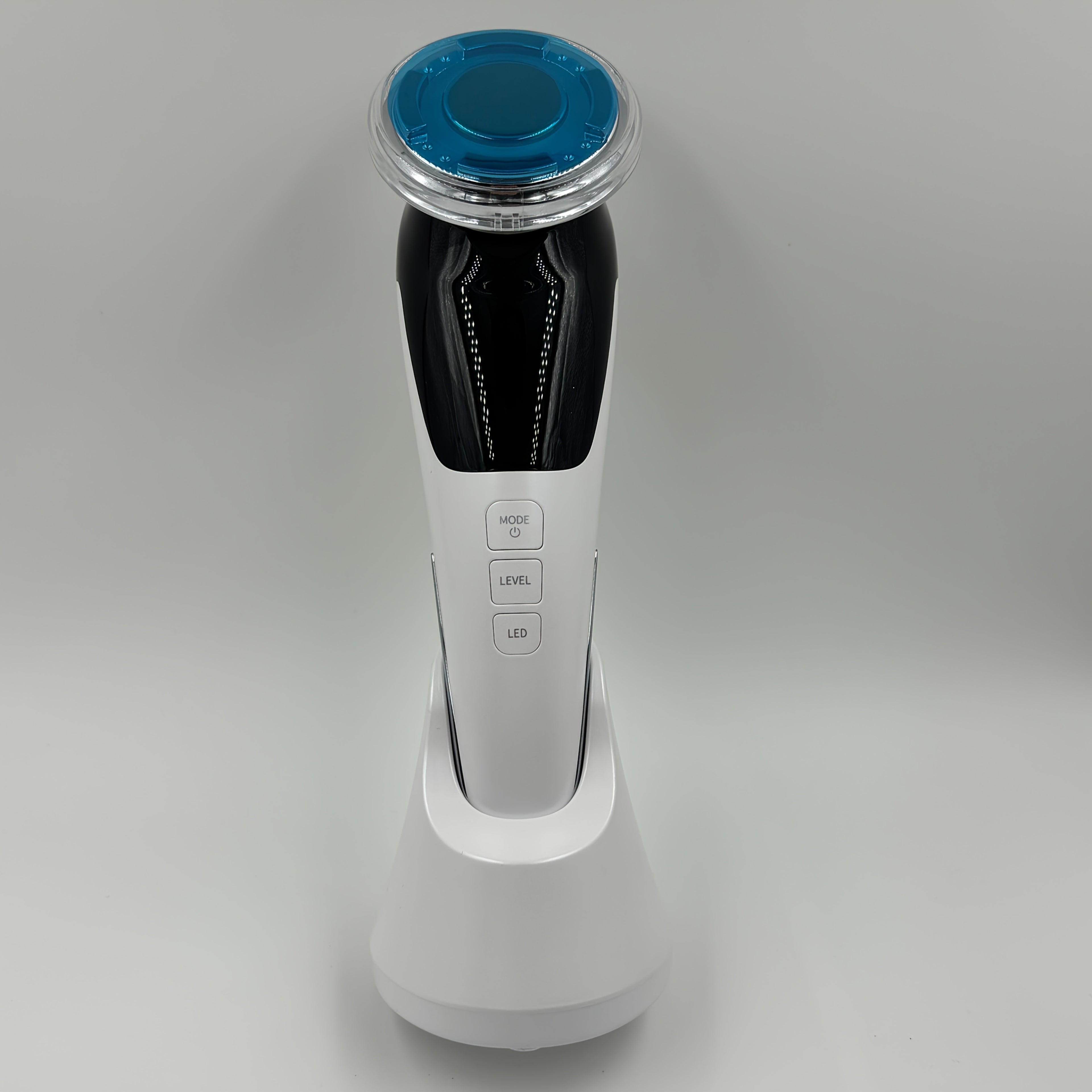 Facial vibrating massager cleaning mode, deep care
