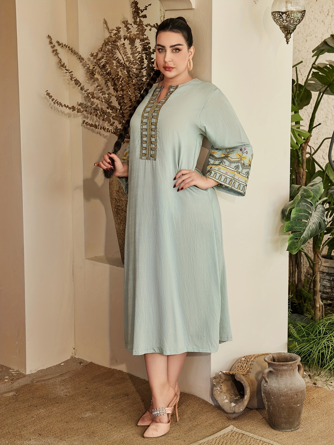Embroidery Arabic Women's Elegant Dress JALABIA