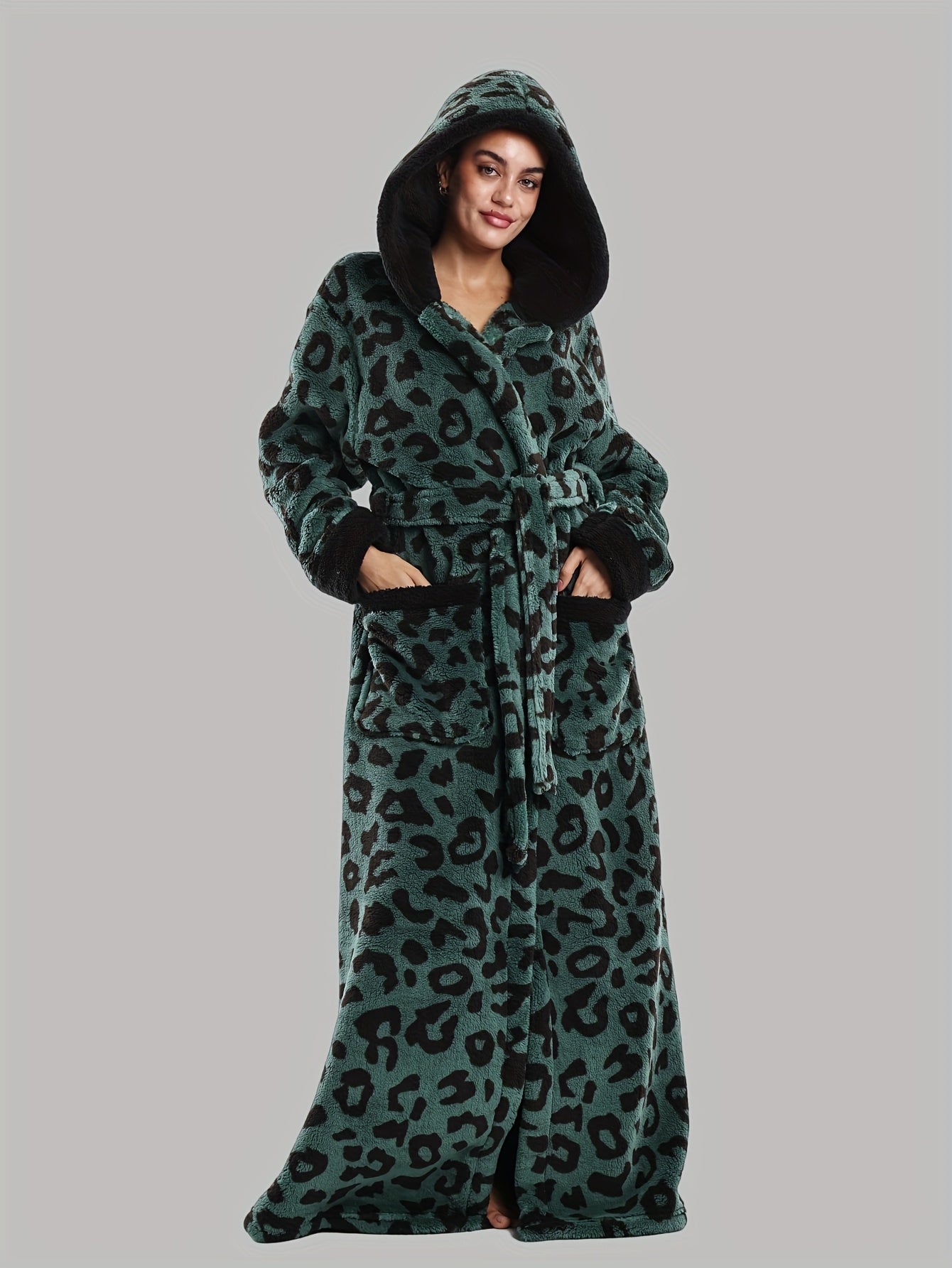 Leopard Print Series - Women's Autumn and Winter - Long Sleeve Hooded Bathrobe