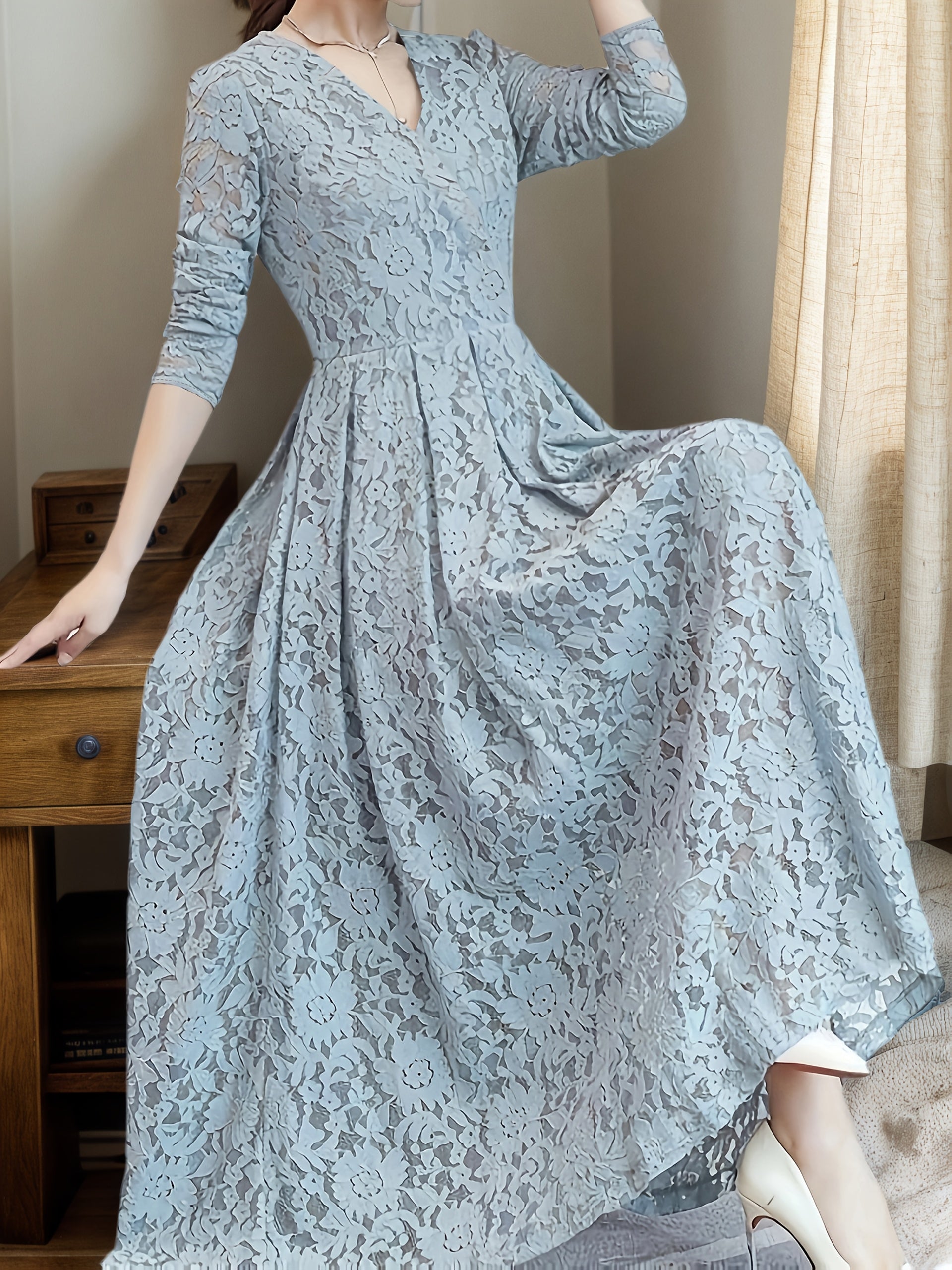 Women's Elegant Lace Panel V-Neck Dress with Zipper Back, Slim-Fit Bodice & Flowy Skirt