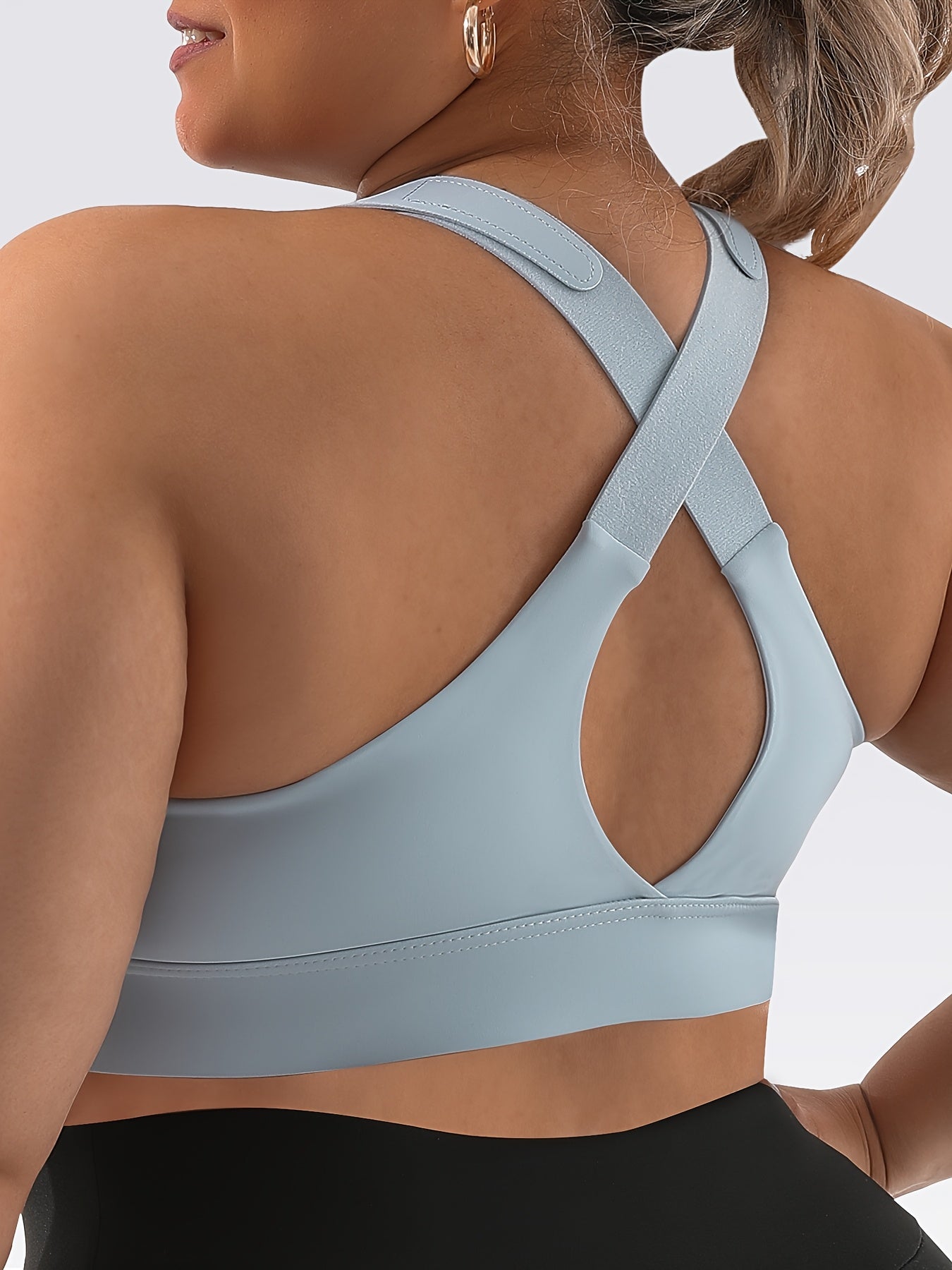 Plus Size Sports Bra with Front Zipper - High Impact, High Support, Adjustable Straps for Yoga