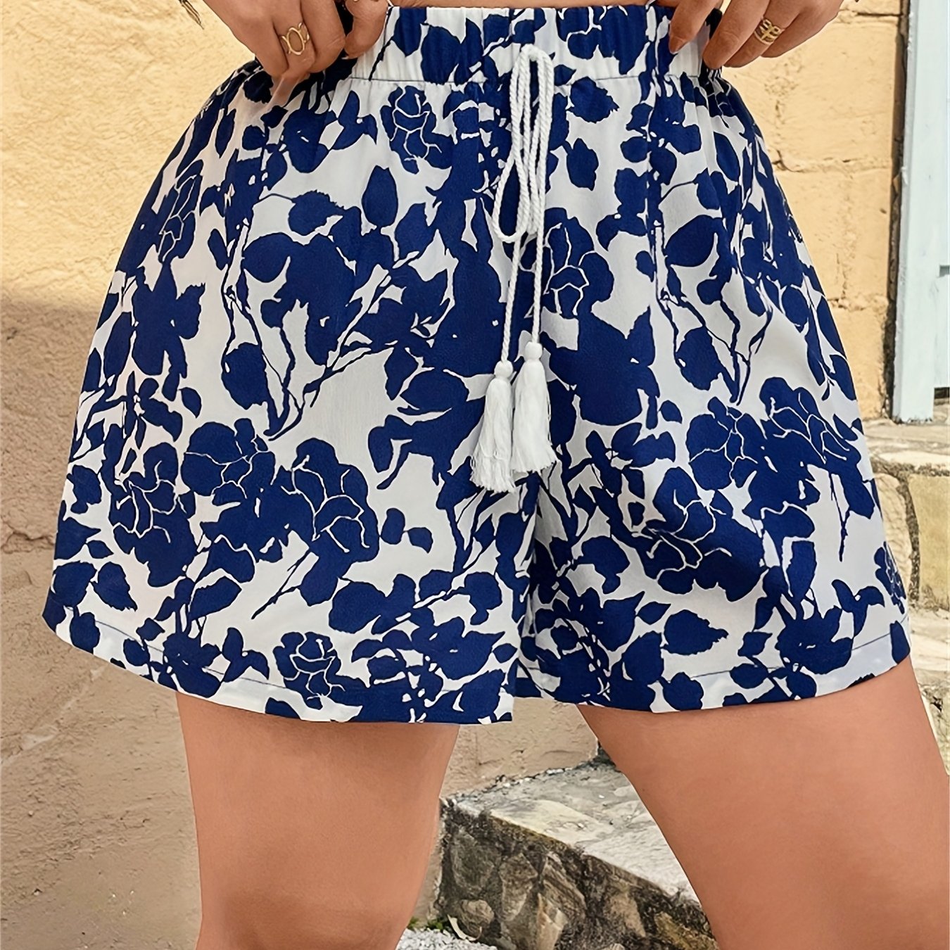 Women's Floral Print Elastic Waist Shorts