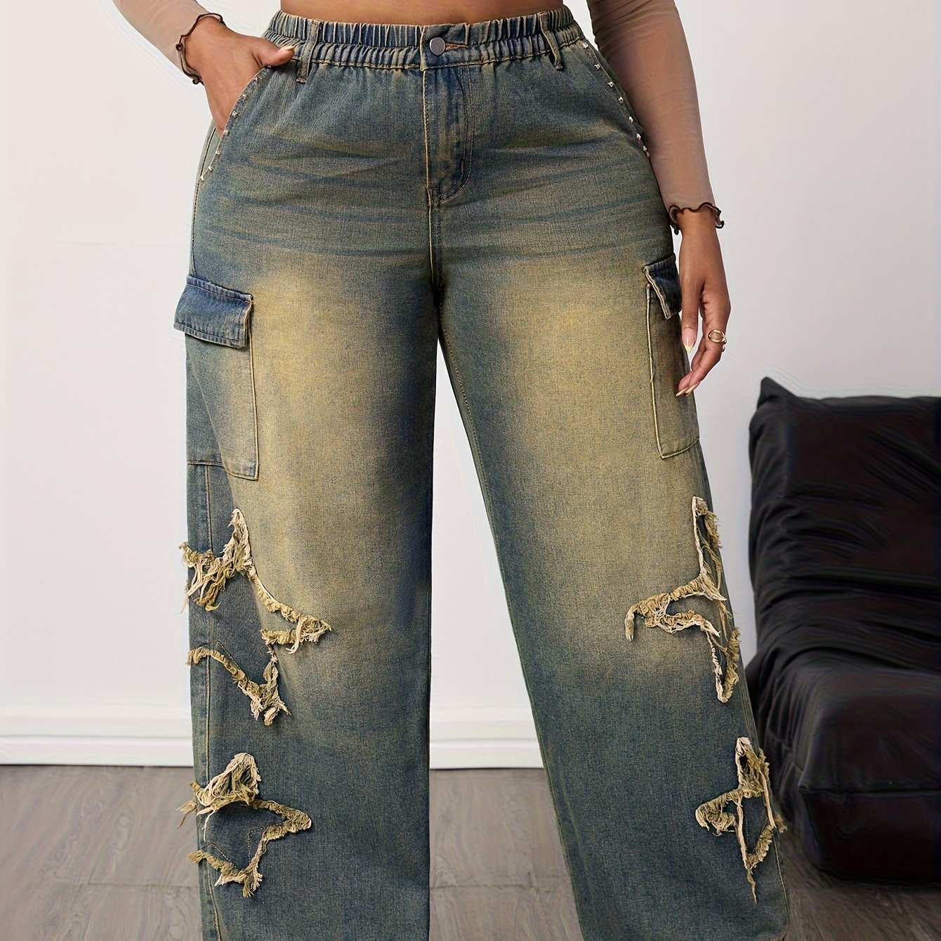 Women's Plus Size Wide-Leg Frayed Hem Distressed Jeans - High-Waisted Wash Blue Denim Pants