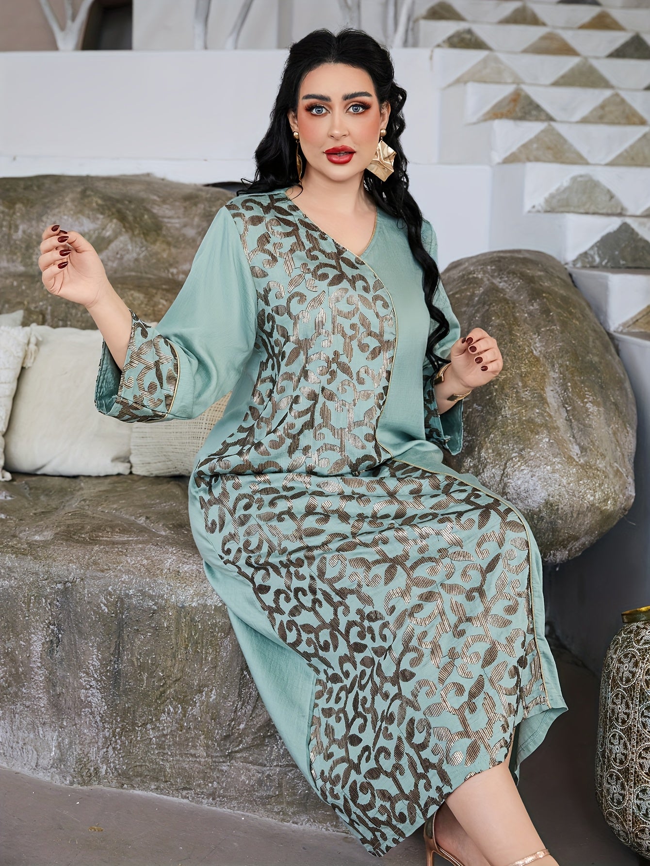 Oriental Elegant JALABIAV Dress with Asymmetrical Splice Design