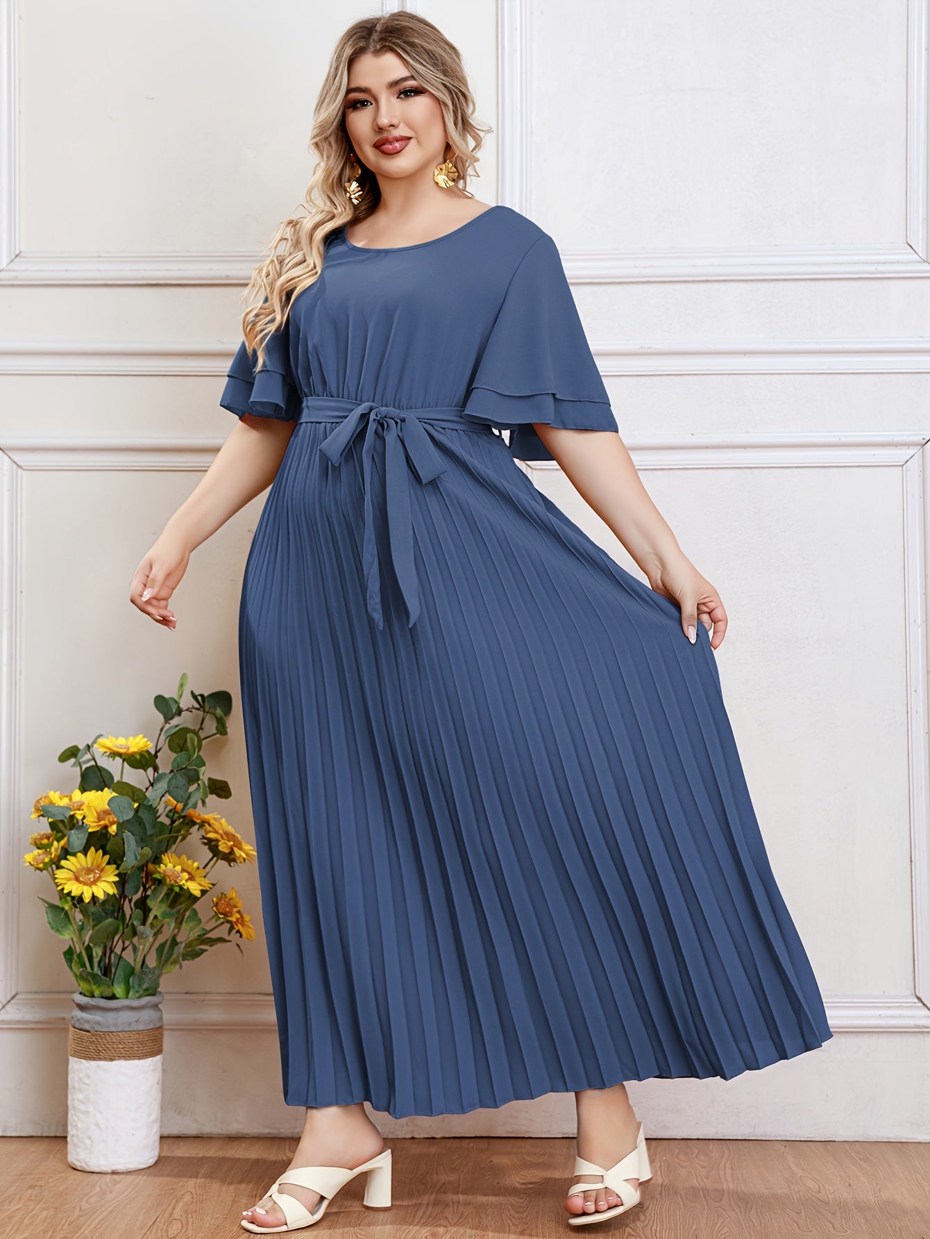Simple pleated plus-size Women's dress