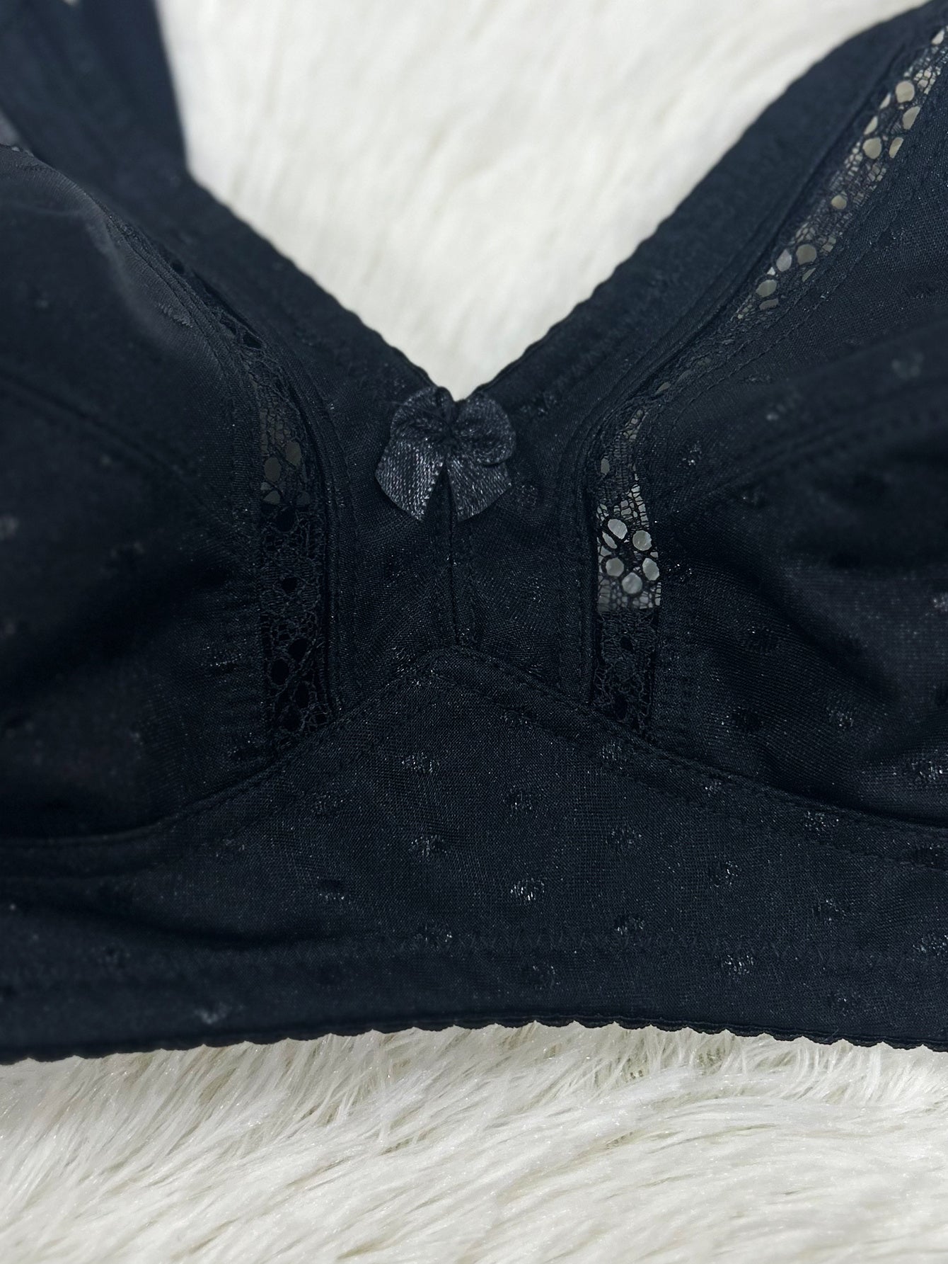 Women's Plus Size Wireless Bra with Bowknot
