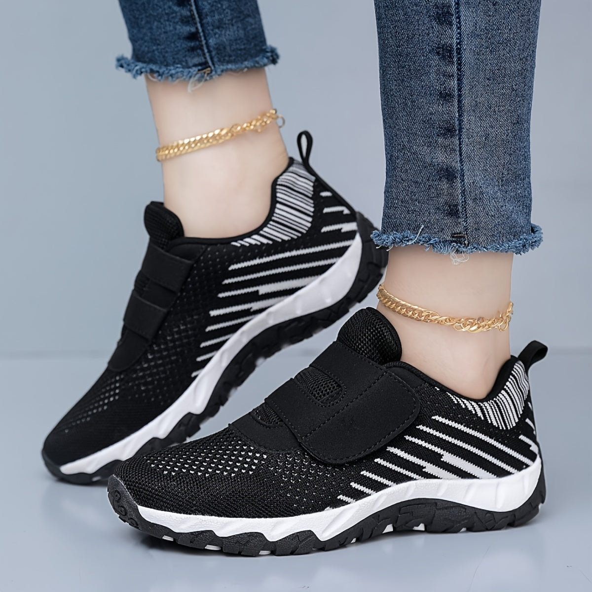 Women's Versatile Two-Color Striped Sports Shoes