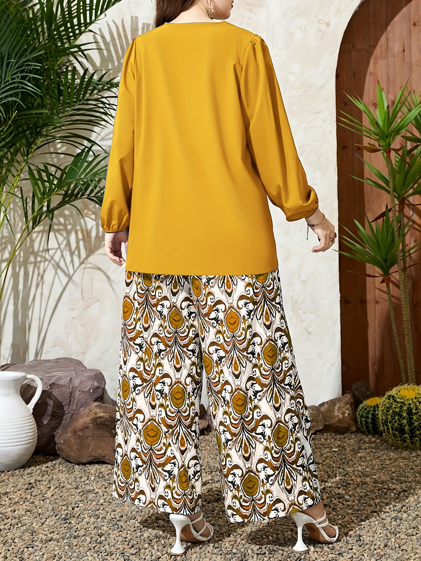 Elegant Plus-Size Women's V-Neck Loose-Fit Set
