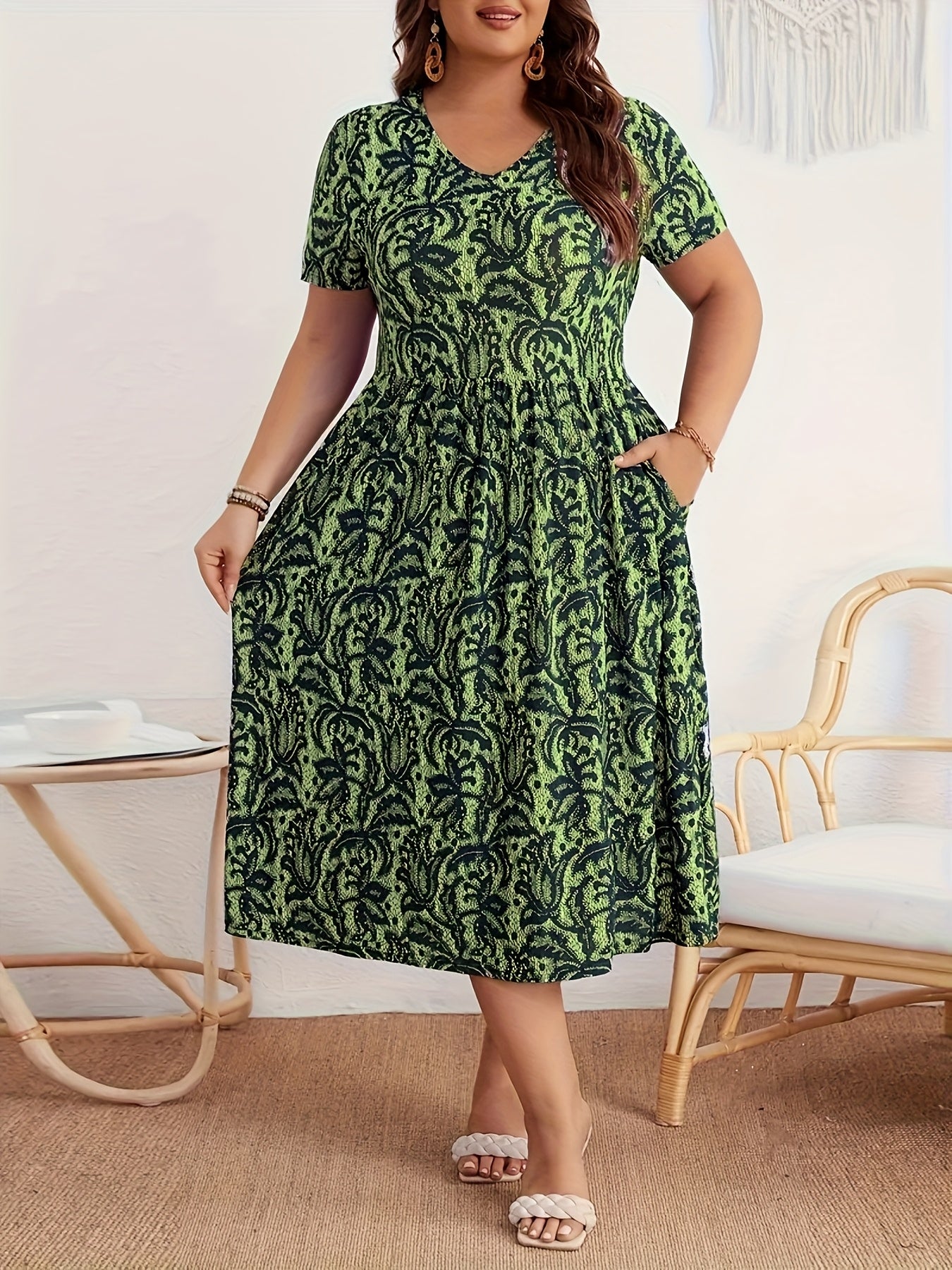 Women's Casual V-Neck Short Sleeve Dress